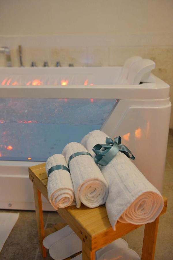 Suite Laurel Spa Con Idromassaggio Fasano Extérieur photo